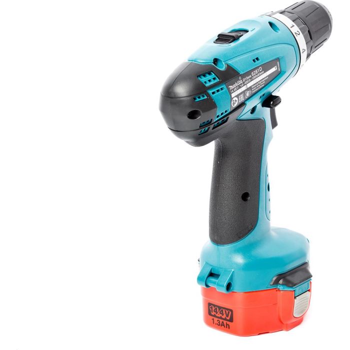 Аккумуляторная дрель-шуруповерт Makita 6281DWPLE