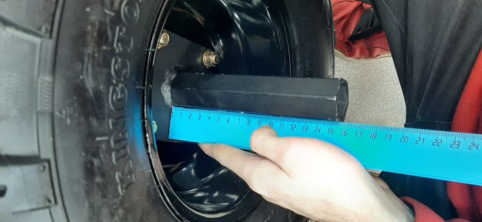 Колеса пневматические с крепежом REDVERG 19х7-8" 2шт (860571)