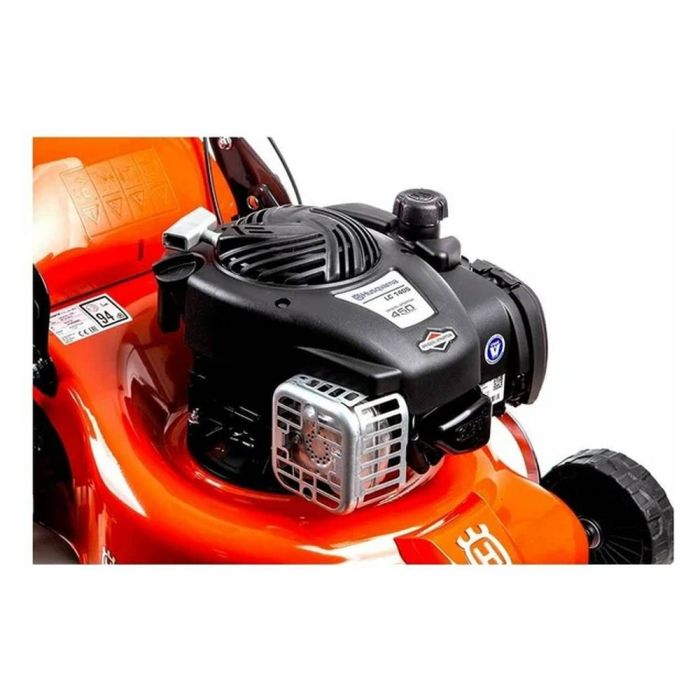 Бензиновая газонокосилка Husqvarna LC 140S