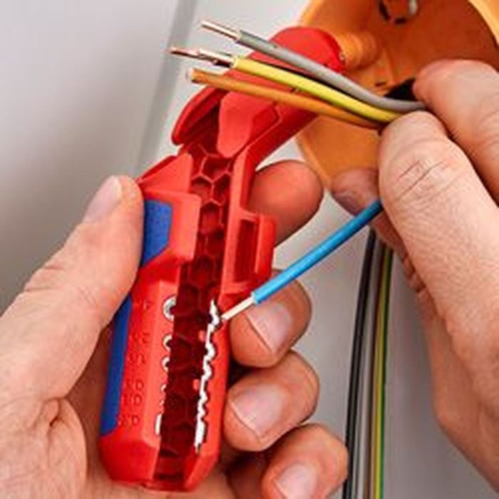 ErgoStrip Cтриппер универсальный для круглых проводов, 0.2-4 мм2, d8-13 мм, длина 135 мм, SB