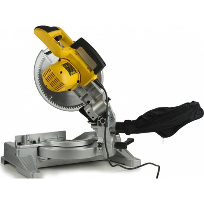 Торцовочная пила STANLEY STSM1510