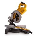 Аккумуляторная торцовочная пила DeWalt DCS778N (без акк, без з/у) Аккумуляторная торцовочная пила DeWalt DCS778N (без акк, без з/у)